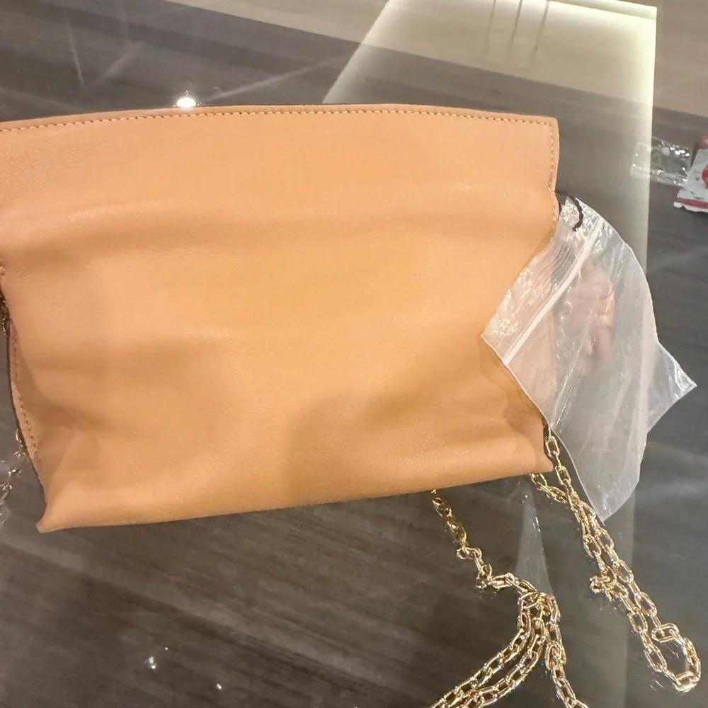 Loewe Camel Leather Crossbody with Gold Chain - Picture 3 of 9